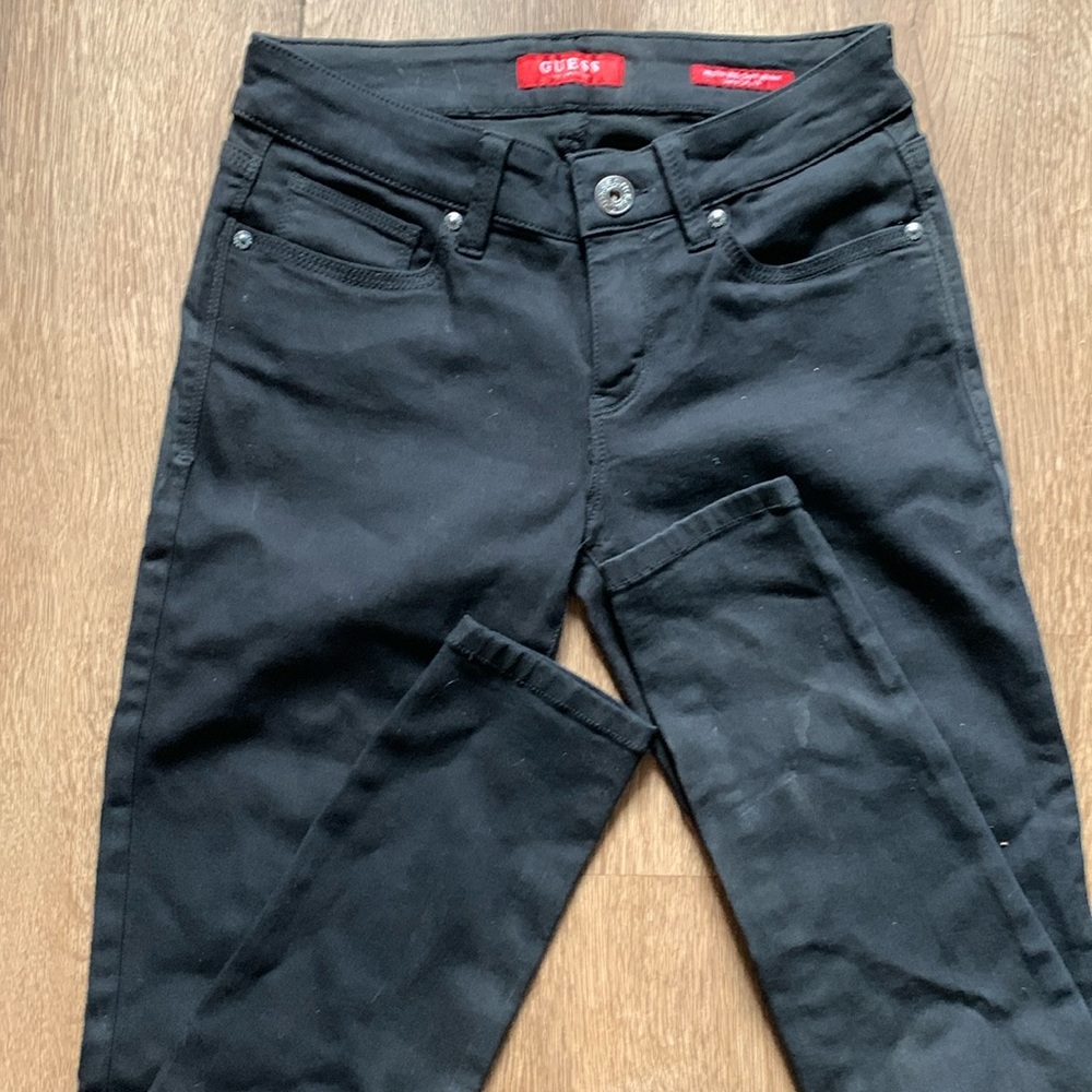 Black Guess skinny jeans!